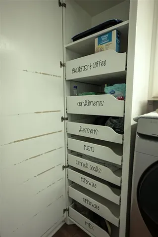 $215,000 | 516 Northwest Renfro Street, Burleson, TX 76028