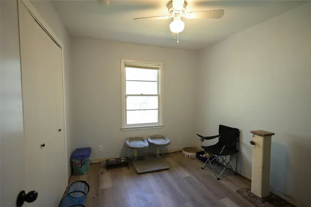 $215,000 | 516 Northwest Renfro Street, Burleson, TX 76028