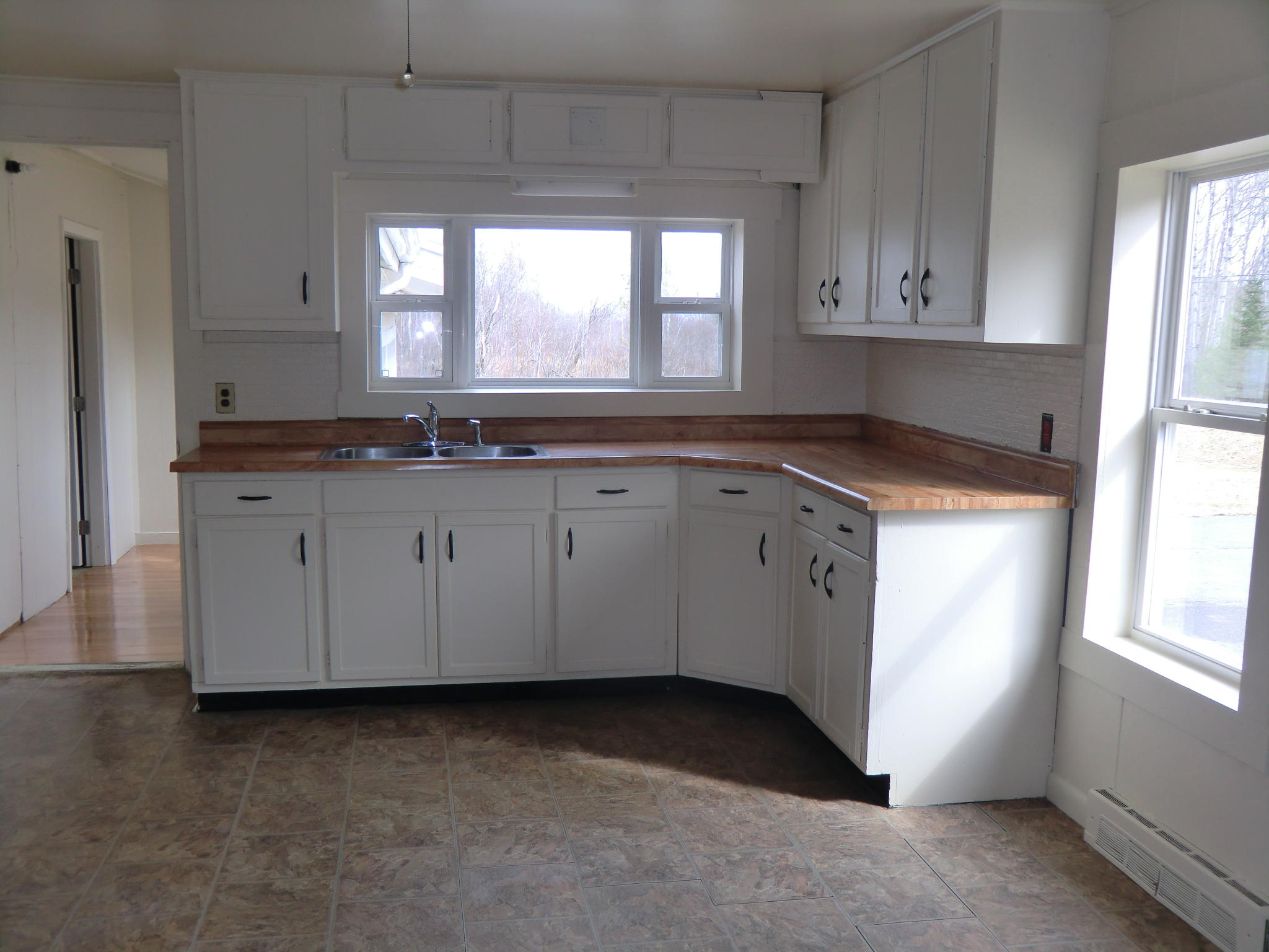 121 Phillips Corner Road Pittsfield, ME 04967 - Photo 5 of 20 Kitchen