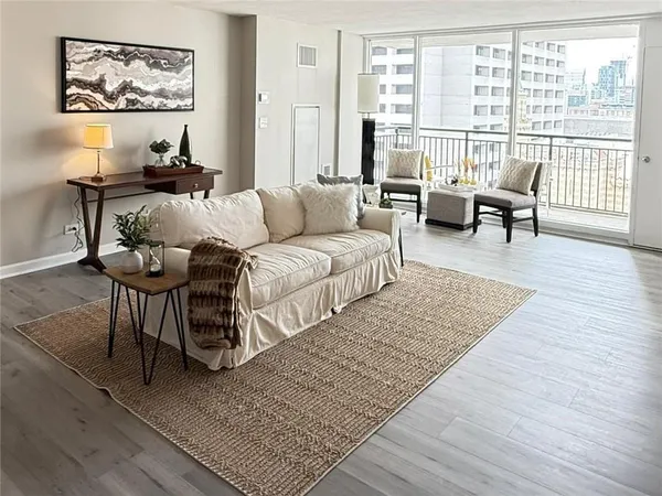 $2,600 | 620 Peachtree Street Northeast, Unit 1413, Atlanta, GA 30308