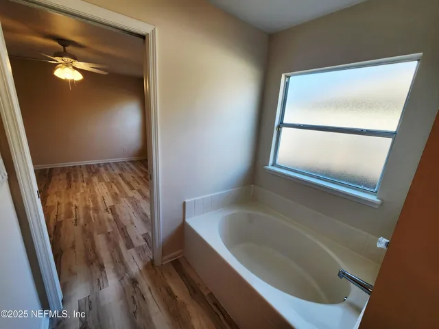 $1,950 | 6504 Crimson Leaf Lane, Jacksonville, FL 32244