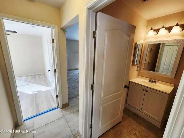 $1,950 | 6504 Crimson Leaf Lane, Jacksonville, FL 32244