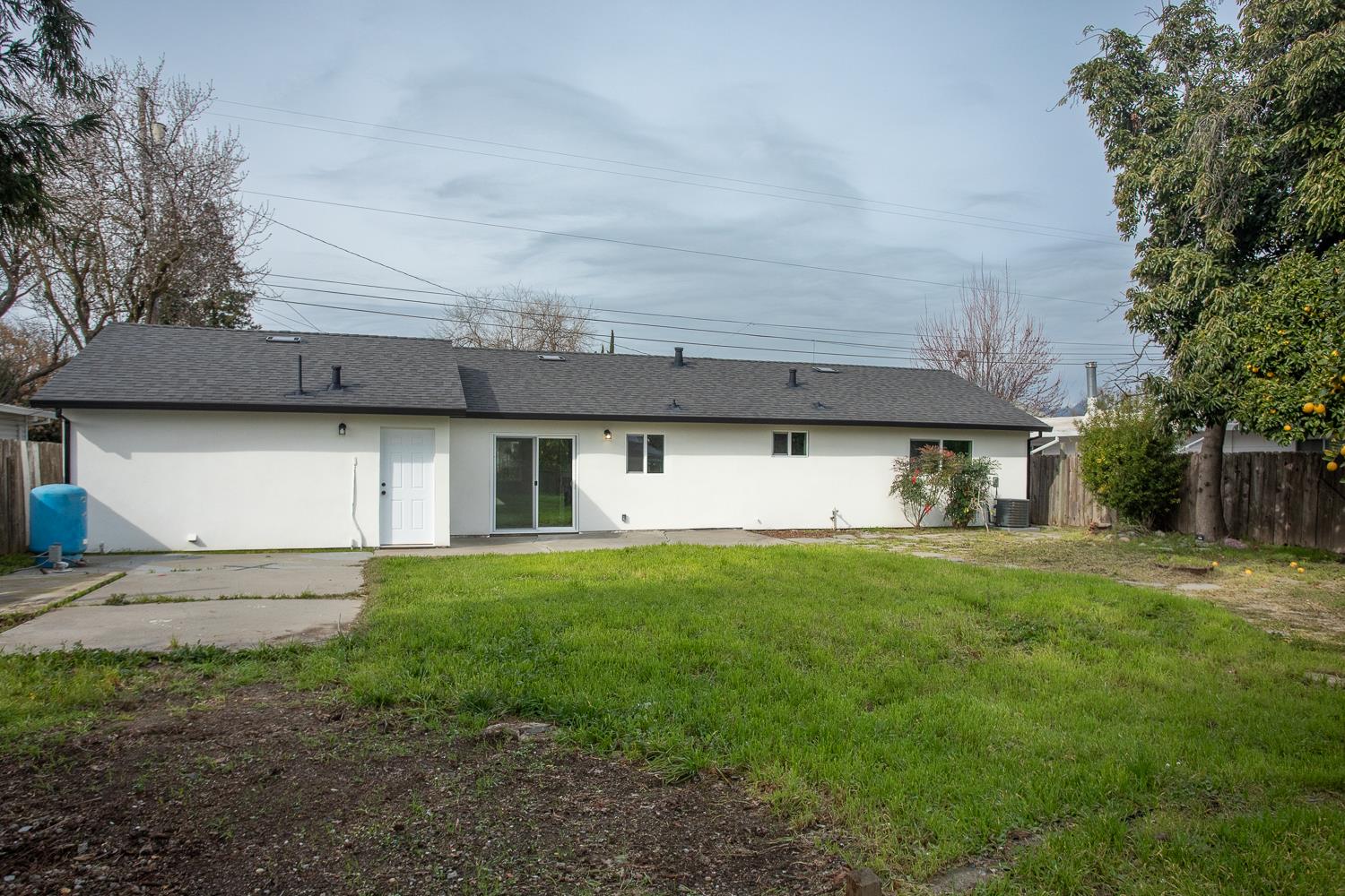 2441 Madrone Street Sutter, CA 95982 - Photo 29 of 47 a front view of house with yard