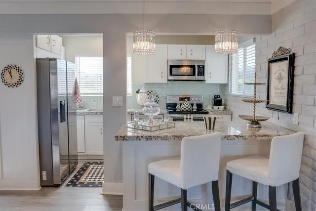 $425,000 | 22346 Canyon Club Drive, Canyon Lake, CA 92587