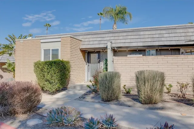 $425,000 | 22346 Canyon Club Drive, Canyon Lake, CA 92587