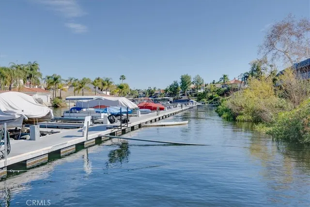 $425,000 | 22346 Canyon Club Drive, Canyon Lake, CA 92587