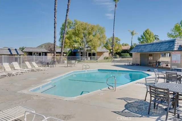 $425,000 | 22346 Canyon Club Drive, Canyon Lake, CA 92587