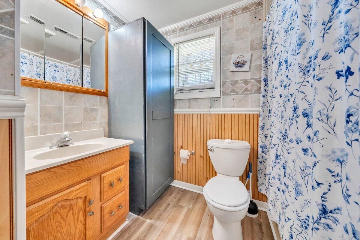 586 Doe Run Road Rocky Mount, VA 24151 - Photo 11 of 31 Bathroom
