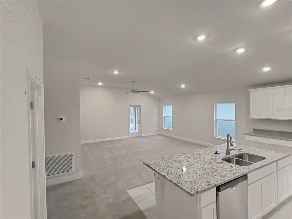 7552 Bent Tree Loop St. Cloud, FL 34773 - Photo 4 of 18