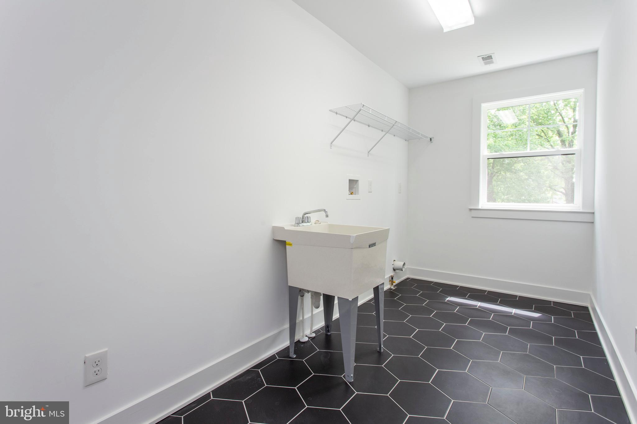 5026 Church Road Mount Laurel, NJ 08054 - Photo 31 of 36 Gallery Image 31
