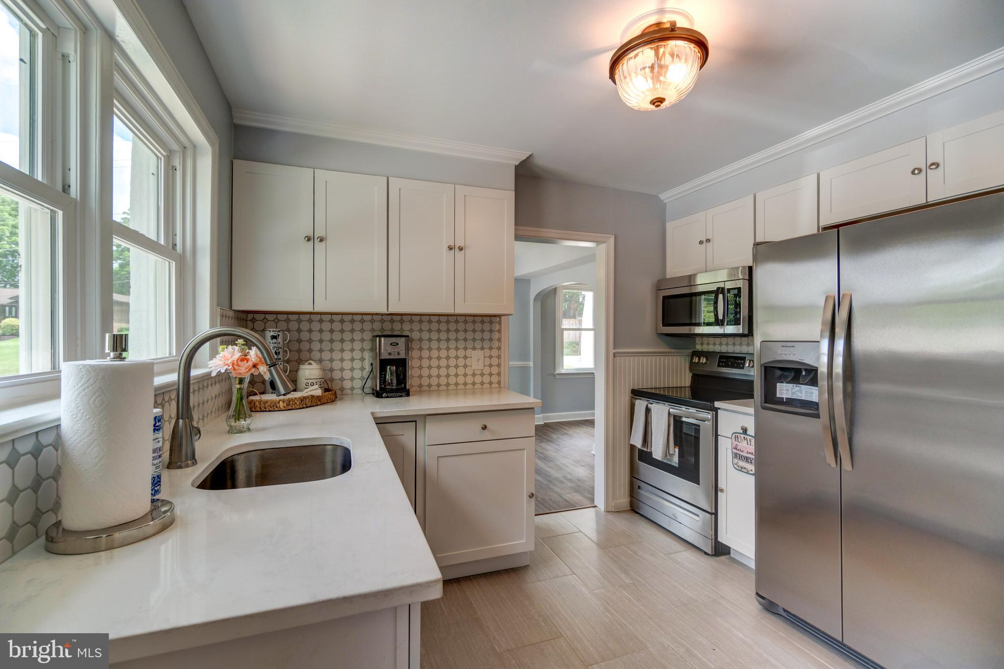 7 Little Egypt Road Elkton, MD 21921 - Photo 3 of 38 Farmhouse kitchen with quartz & stainless