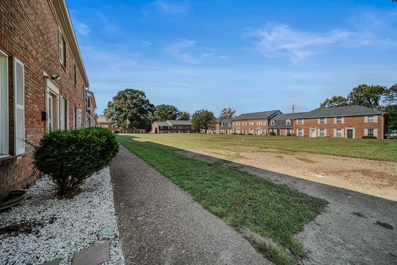 323 Forest Park Road, Unit 510 Madison, TN 37115 - Photo 3 of 17 Gallery Image 3