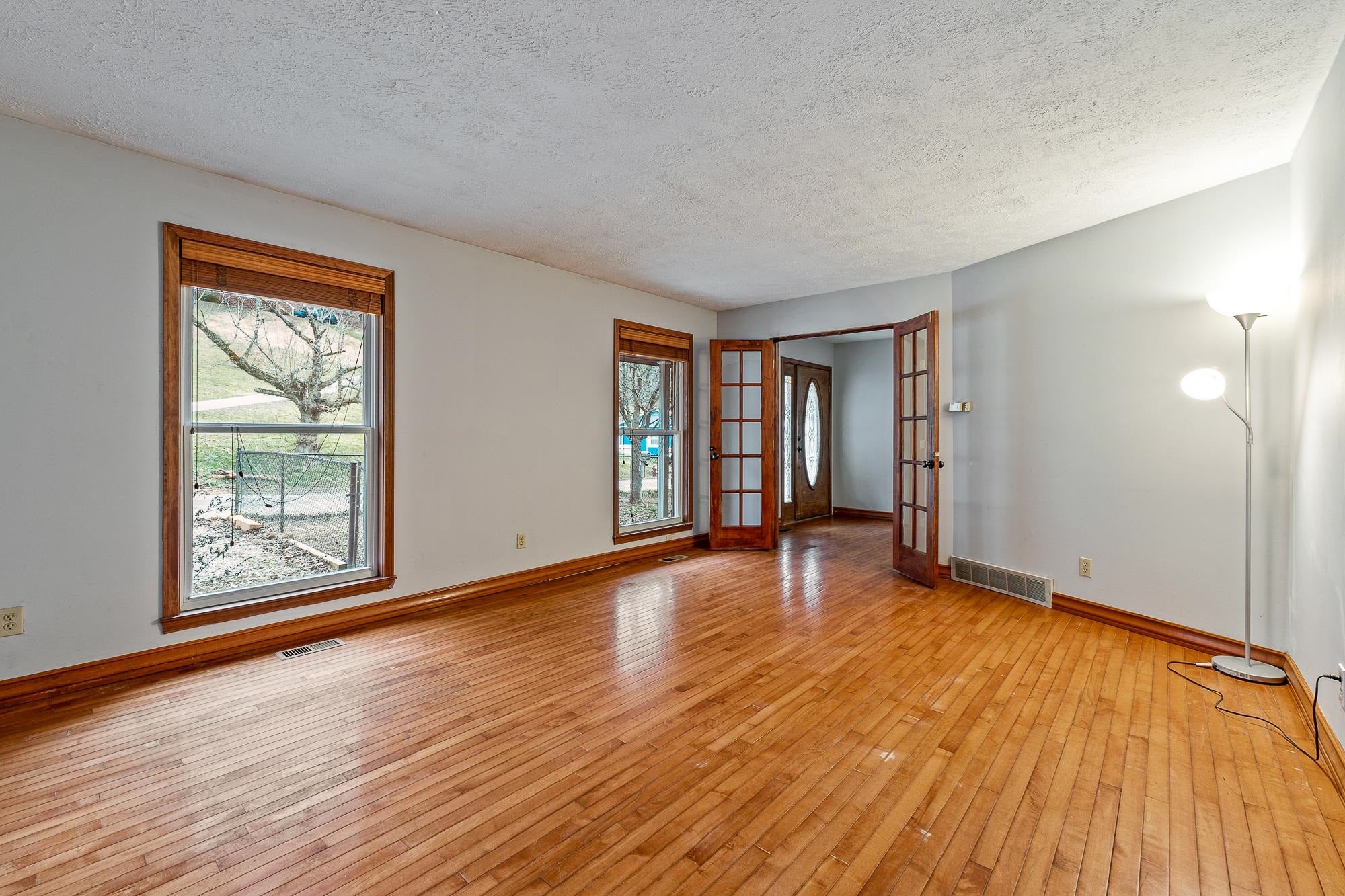 6331 Camp Creek Road Huntington, WV 25701 - Photo 7 of 31 Gallery Image 7