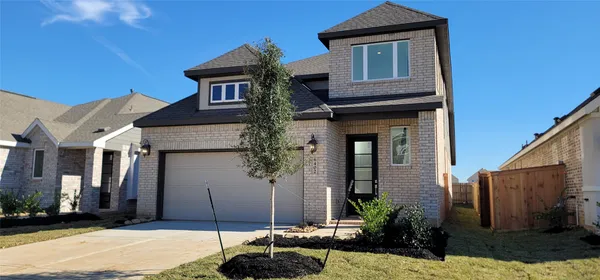 a house view with a outdoor space