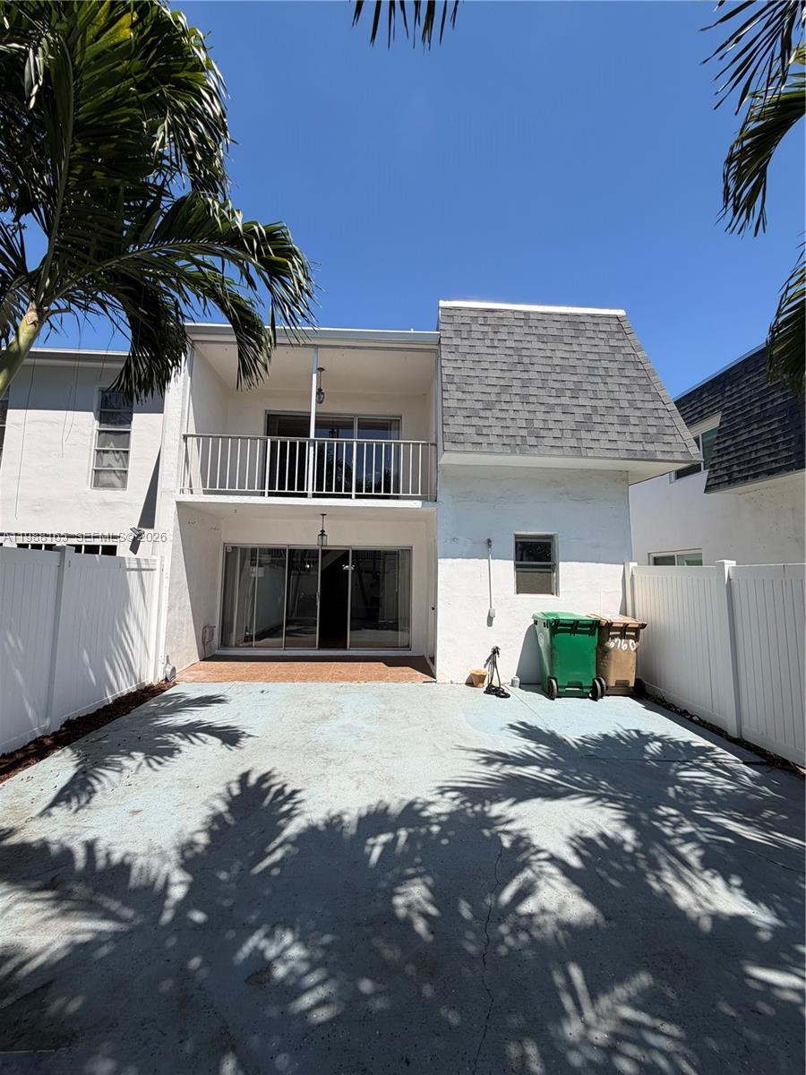 6760 Southwest 40th Street, Unit 41 Davie, FL 33314 - Photo 20 of 51 a view of a house with a patio