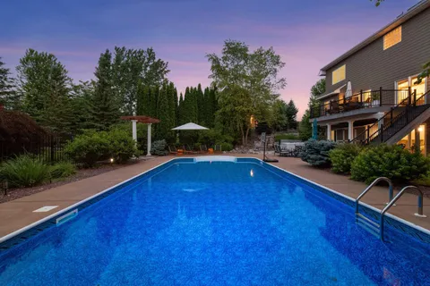 $1,295,000 | 3049 Fairway Drive, Chaska, MN 55318