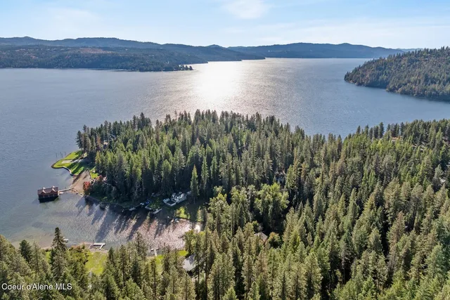 $3,200,000 | 2982 West Everwell Bay Lane, Coeur D'Alene, ID 83814