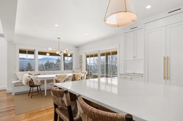 $2,400,000 | 17 Hunger Lane, Stowe, VT 05672