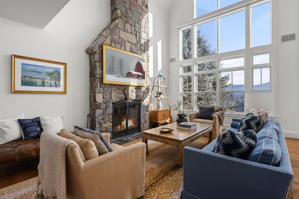 $2,400,000 | 17 Hunger Lane, Stowe, VT 05672
