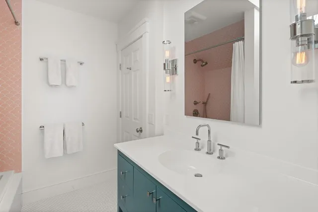 $2,700,000 | 17 Hunger Lane, Stowe, VT 05672