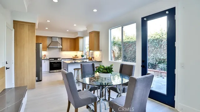 $1,389,000 | 1202 Hazel Place, Costa Mesa, CA 92626