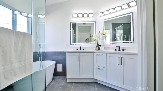 $1,389,000 | 1202 Hazel Place, Costa Mesa, CA 92626