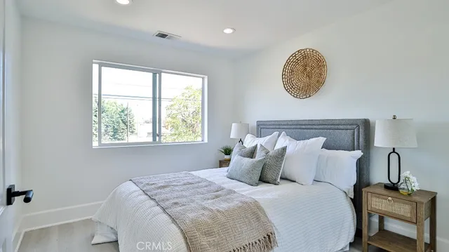 $1,389,000 | 1202 Hazel Place, Costa Mesa, CA 92626