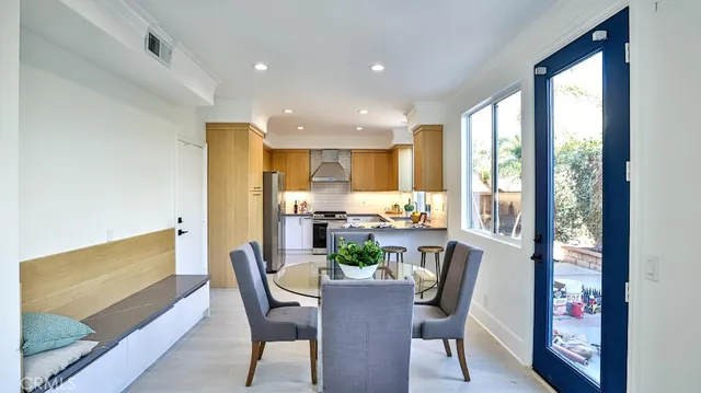 $1,389,000 | 1202 Hazel Place, Costa Mesa, CA 92626