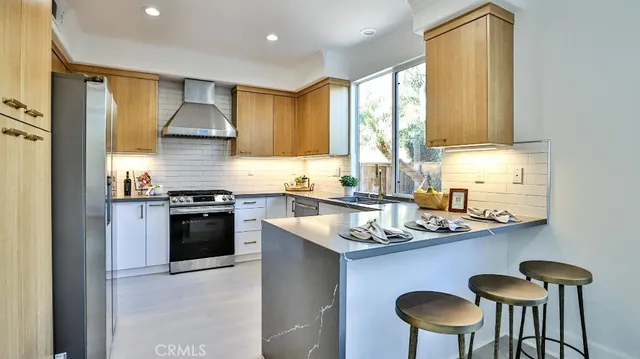 $1,389,000 | 1202 Hazel Place, Costa Mesa, CA 92626