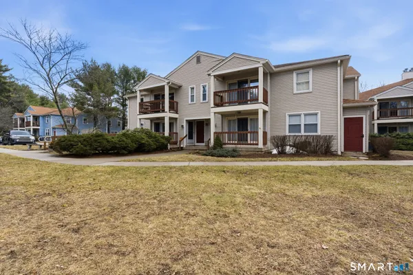 $250,000 | 302 Ashmead Cmns, Unit 302, Enfield, CT 06082