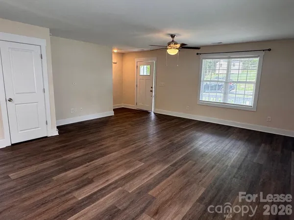 $1,850 | 516 Beacon Street, Gastonia, NC 28054