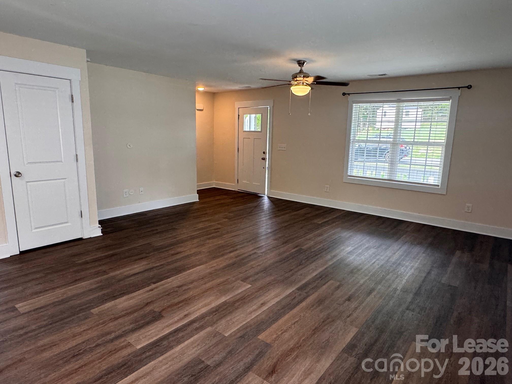 516 Beacon Street Gastonia, NC 28054 - Photo 2 of 13