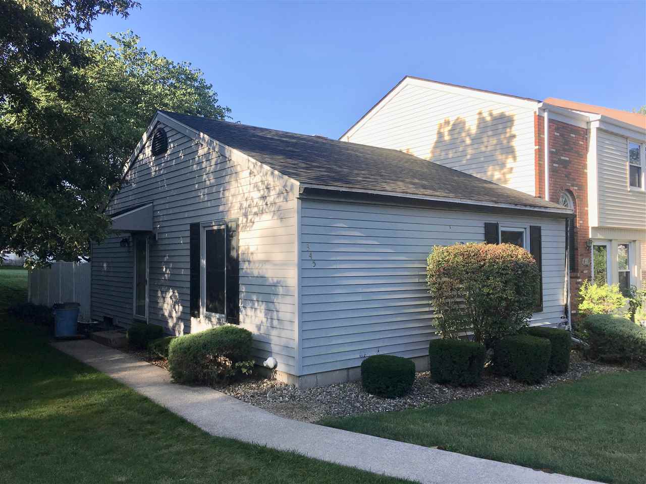 345 Jamestown Road Macomb, IL 61455 - Photo 1 of 17 Gallery Image 1