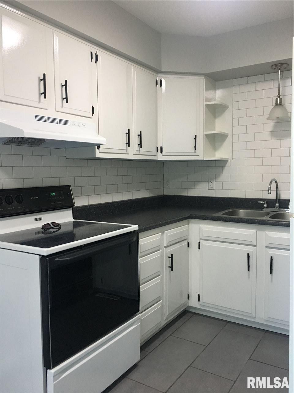 345 Jamestown Road Macomb, IL 61455 - Photo 6 of 17 Gallery Image 6