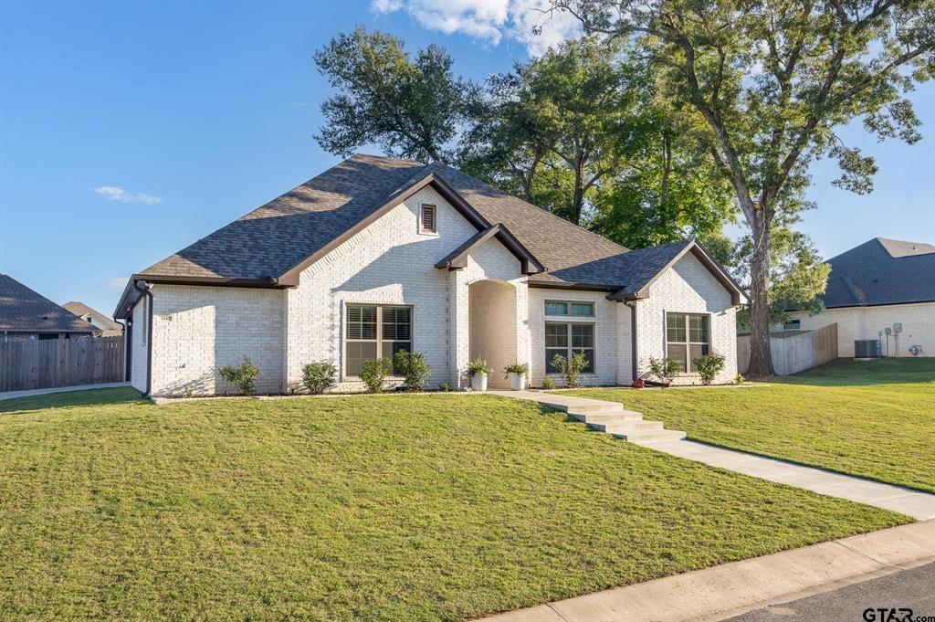 110 Rose Row Lane Winona, TX 75792 - Photo 3 of 39