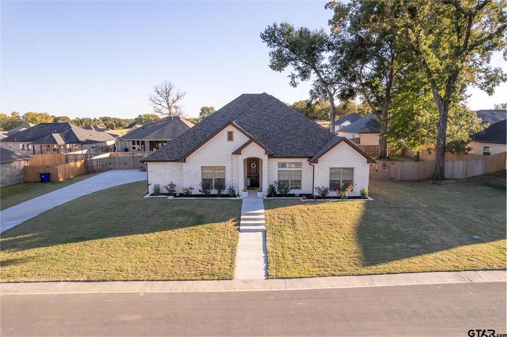 110 Rose Row Lane Winona, TX 75792 - Photo 4 of 39