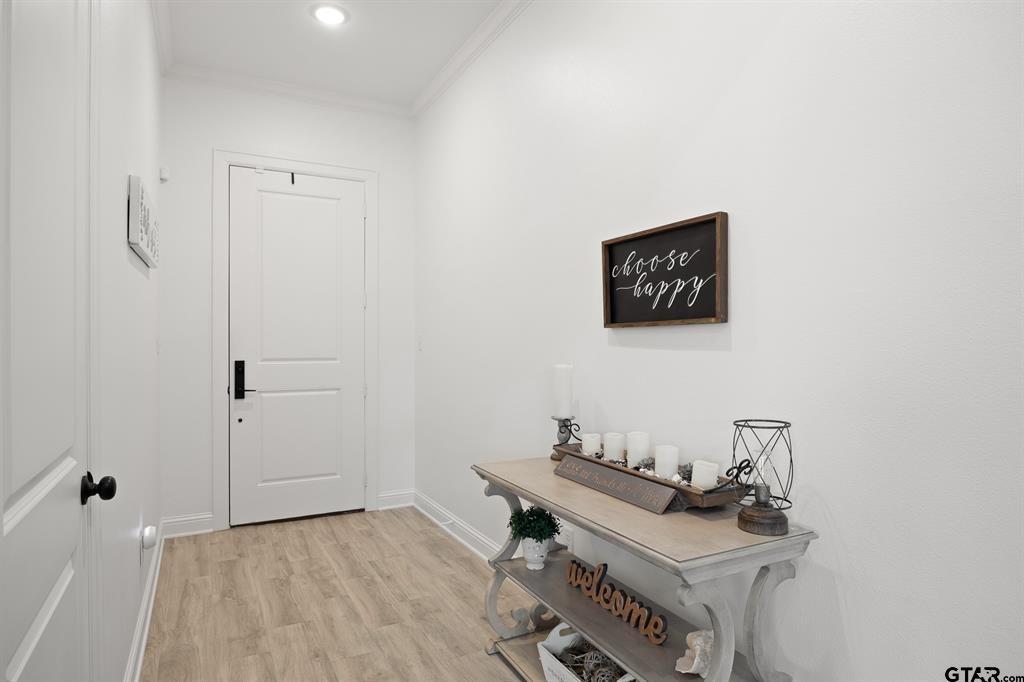 110 Rose Row Lane Winona, TX 75792 - Photo 6 of 39