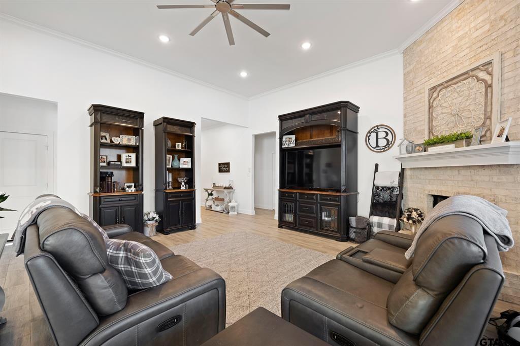 110 Rose Row Lane Winona, TX 75792 - Photo 7 of 39