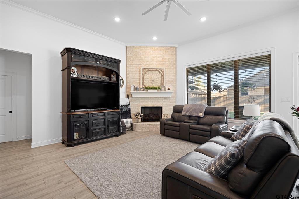 110 Rose Row Lane Winona, TX 75792 - Photo 8 of 39