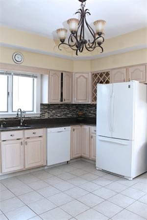 161 Spring Street Medford, MA 02155 - Photo 14 of 30 Gallery Image 14