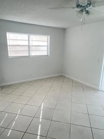 $1,450 | 162 Camden G, West Palm Beach, FL 33417