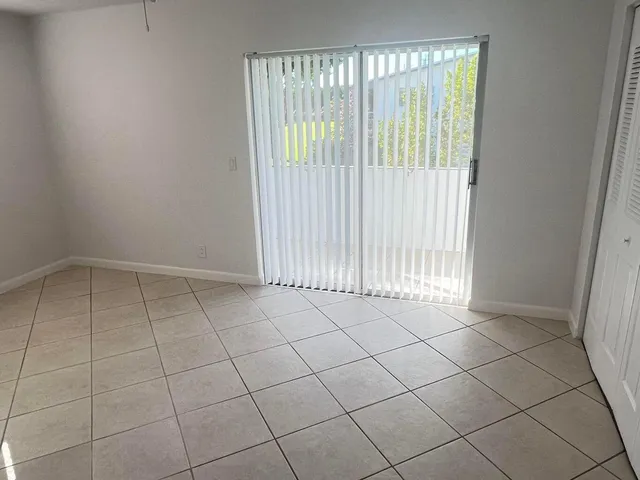 $1,450 | 162 Camden G, West Palm Beach, FL 33417