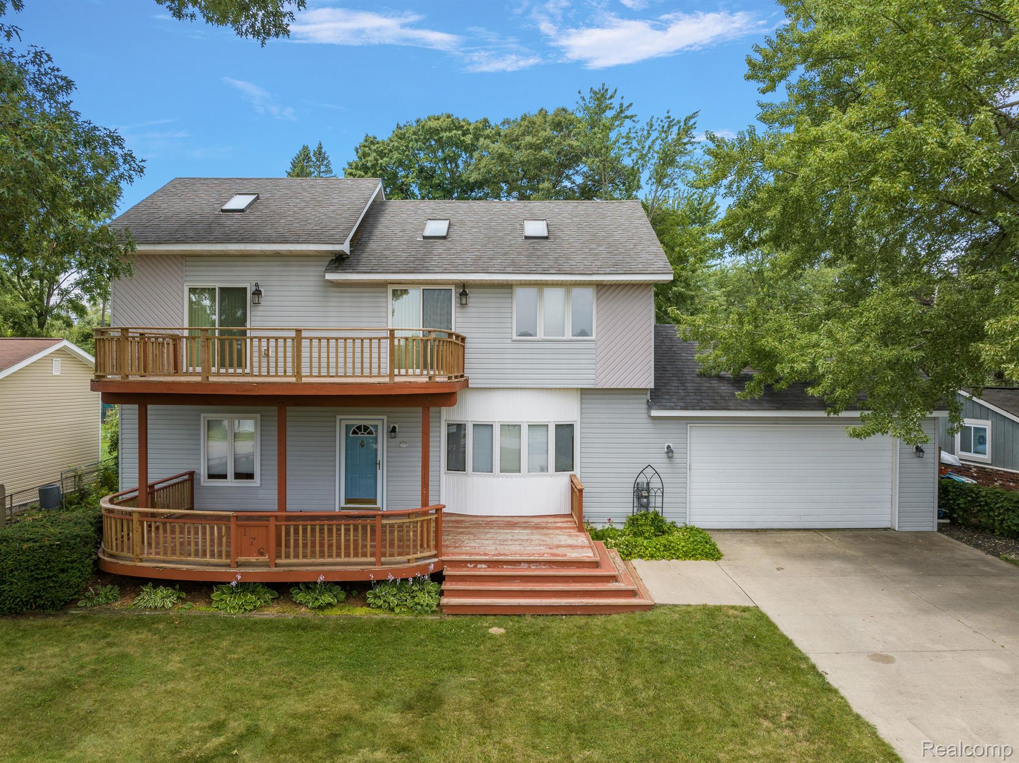 176 Crescent Road Waterford, MI 48327 - Photo 2 of 61 It's all about the WA