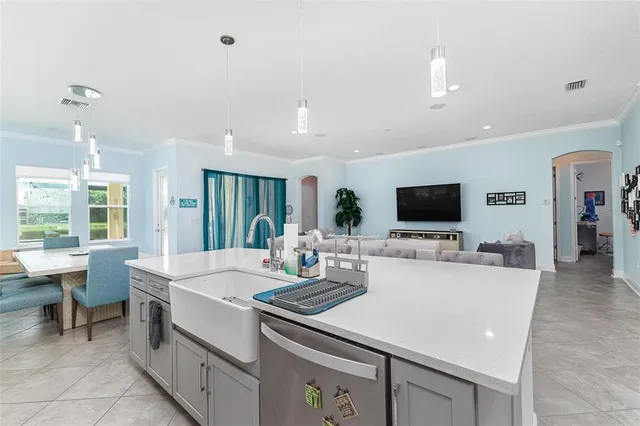 $780,000 | 5330 Silver Sun Drive, Apollo Beach, FL 33572