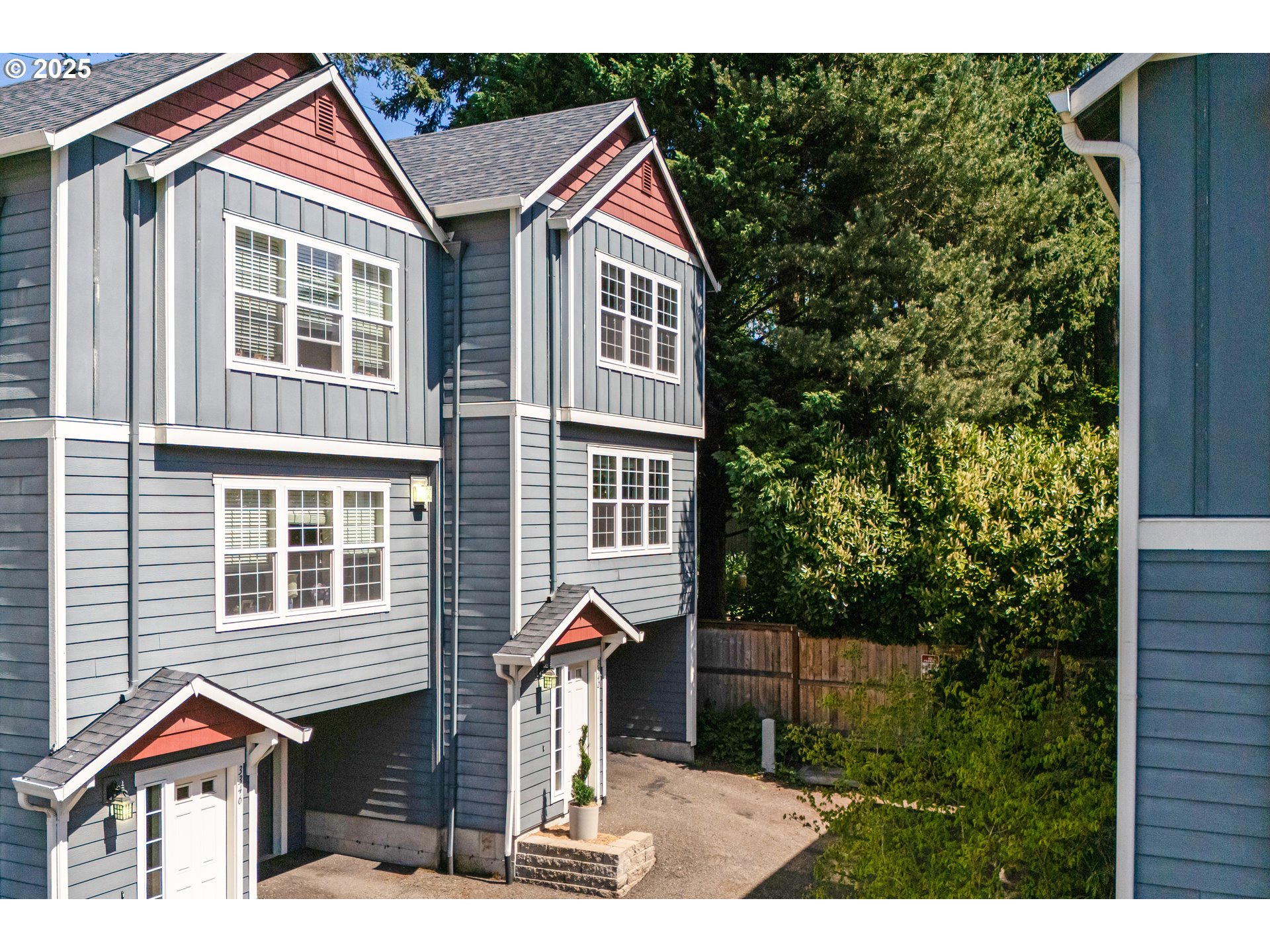 3342 Southwest Multnomah Boulevard Portland, OR 97219 - Photo 2 of 30 Gallery Image 2