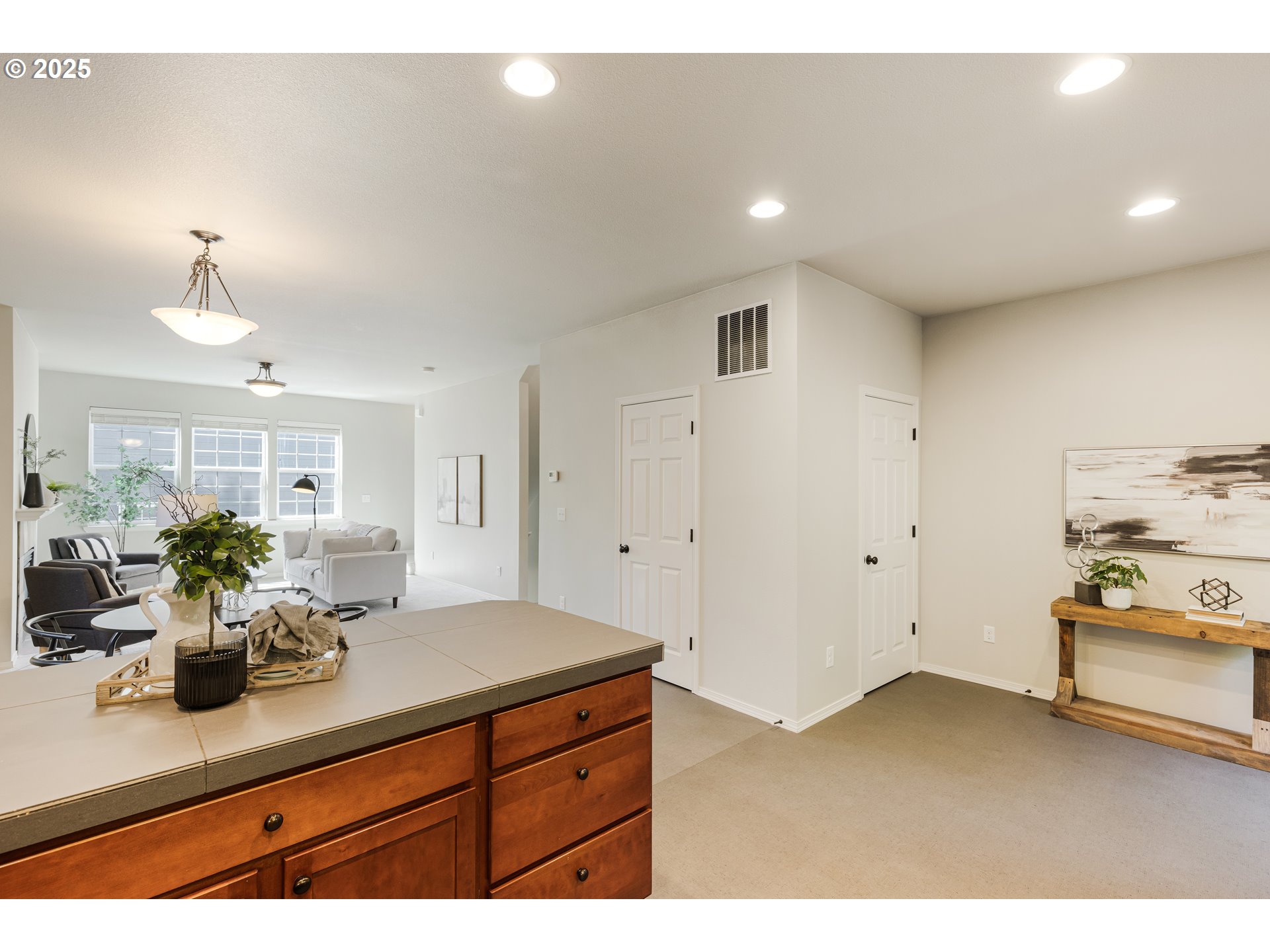 3342 Southwest Multnomah Boulevard Portland, OR 97219 - Photo 8 of 30 Gallery Image 8