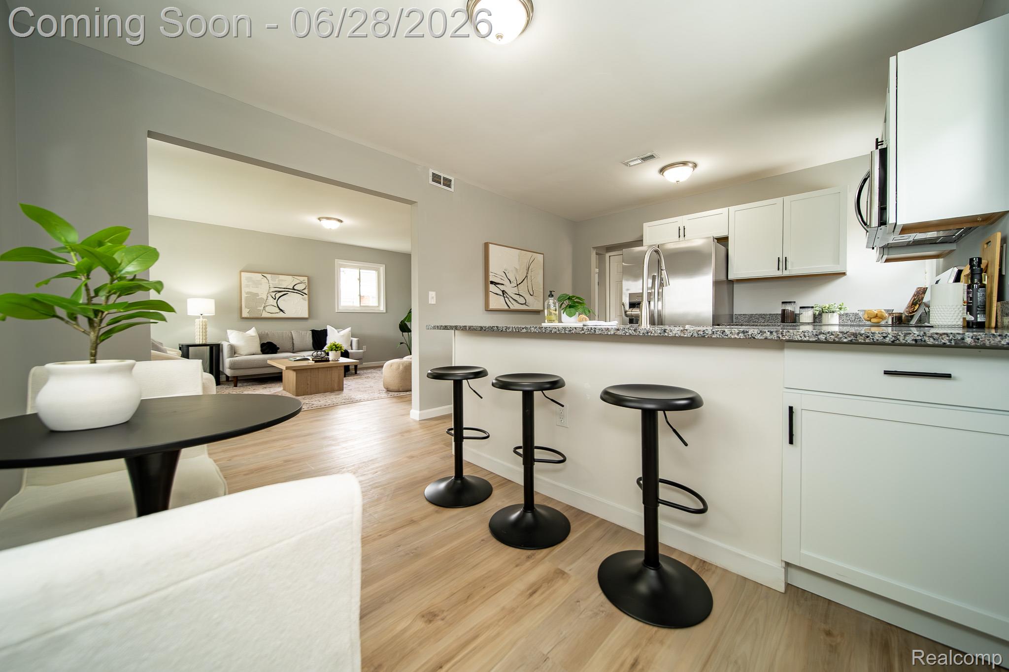 15646 Selwyn Road Southgate, MI 48195 - Photo 19 of 69 DDS04819.jpg