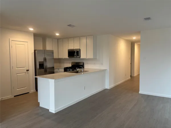 $2,100 | 16615 River Grass Trail, Hockley, TX 77447