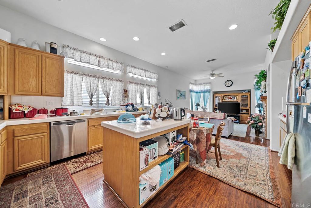 1999 Pecan Tree Street Hemet, CA 92545 - Photo 18 of 34