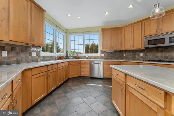$1,399,990 | 11 Baker Way, Pennington, NJ 08534